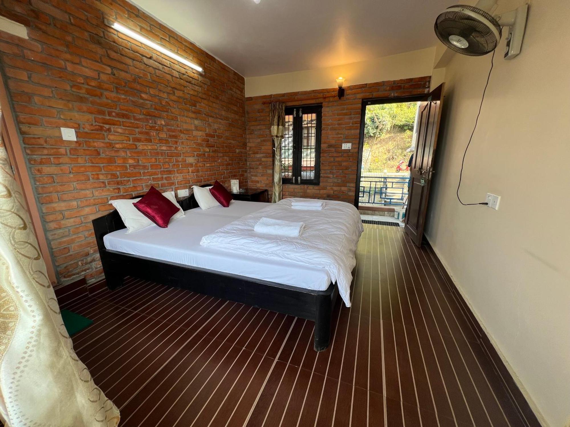 Little Pilgrim Family Lodge بوكْرا المظهر الخارجي الصورة