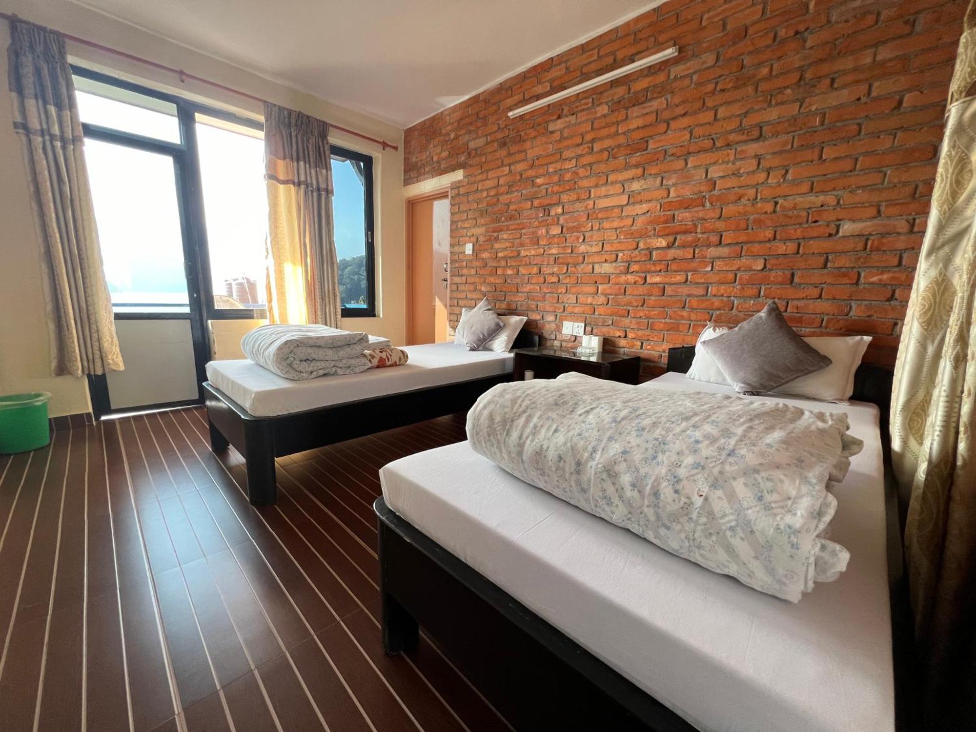 Little Pilgrim Family Lodge بوكْرا المظهر الخارجي الصورة